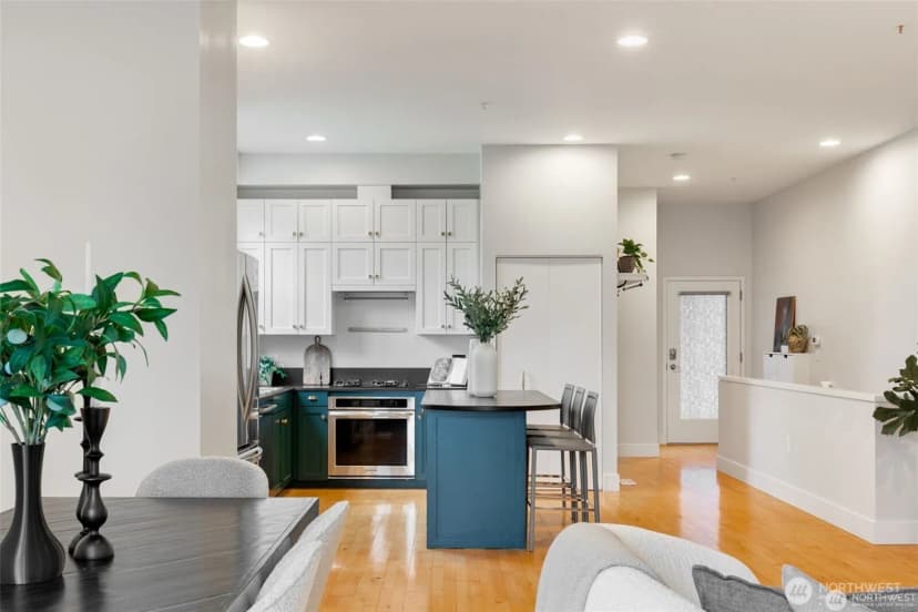 Property photo for 615 E Pike Street #306, Seattle photo 13