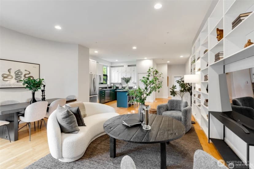 Property photo for 615 E Pike Street #306, Seattle photo 14