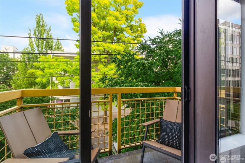 Property photo for 615 E Pike Street #306, Seattle photo 26