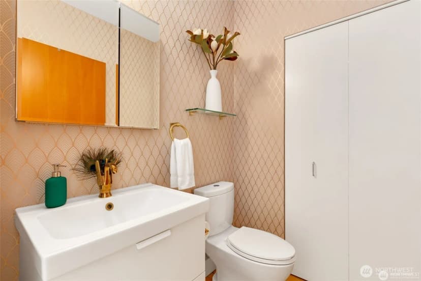 Property photo for 615 E Pike Street #306, Seattle photo 18