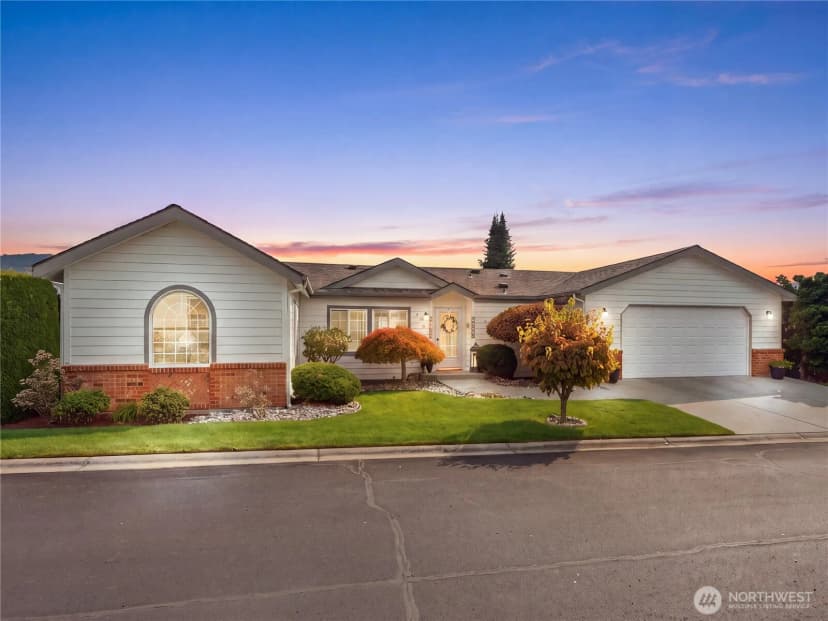 Property photo for 554 Canyon Drive, East Wenatchee