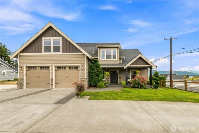Property photo for 1348 Larkspur Street, Lynden