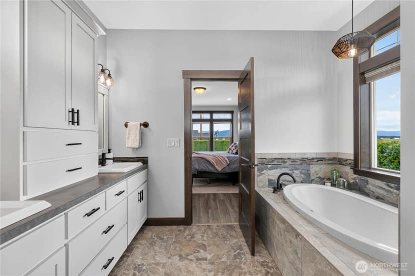 Property photo for 1348 Larkspur Street, Lynden photo 18