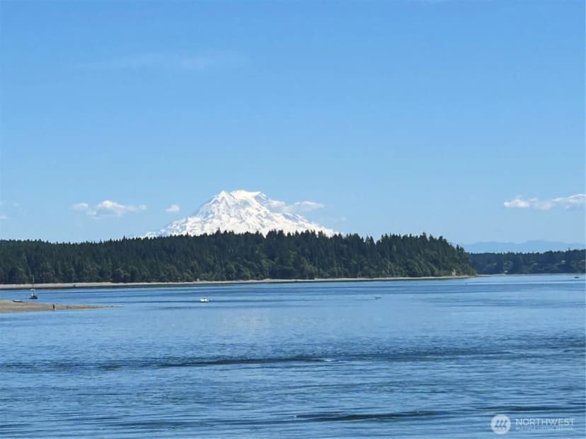 Property photo for 2838 Steamboat Island Loop Nw, Olympia