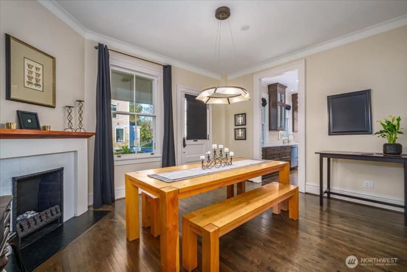 Property photo for 4200 Washington Avenue W, Seattle photo 9