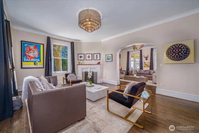 Property photo for 4200 Washington Avenue W, Seattle photo 8