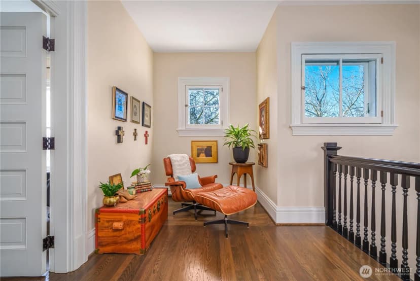Property photo for 4200 Washington Avenue W, Seattle photo 24