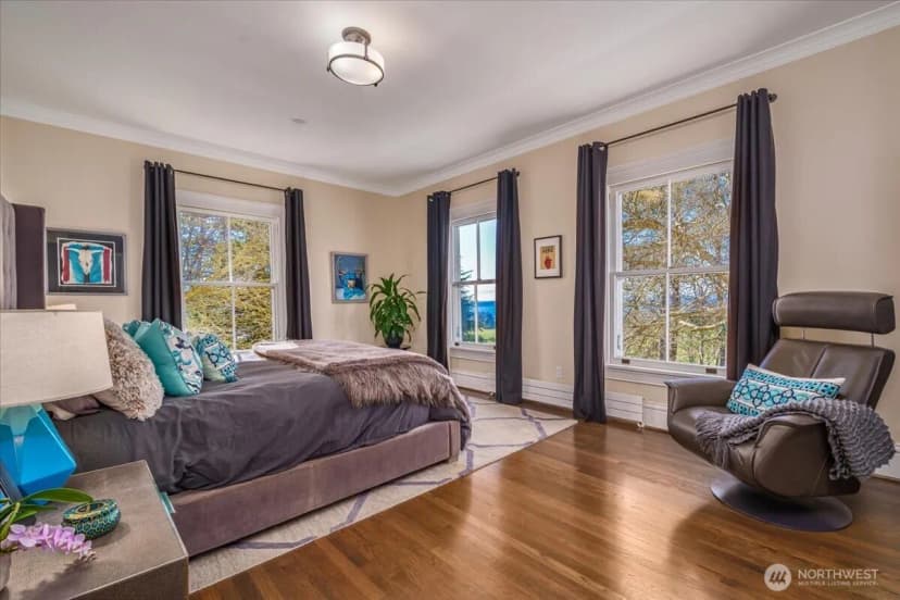 Property photo for 4200 Washington Avenue W, Seattle photo 18