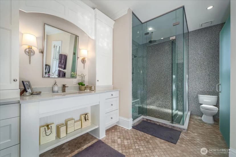 Property photo for 4200 Washington Avenue W, Seattle photo 22