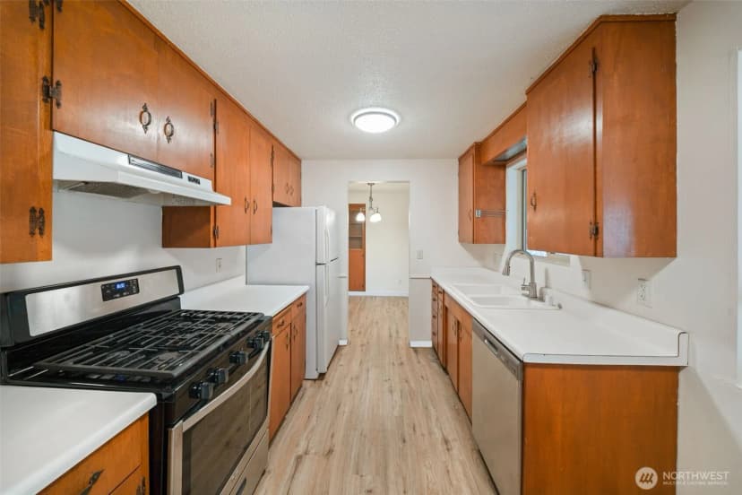 Property photo for 237 Y Street Se, Tumwater photo 11