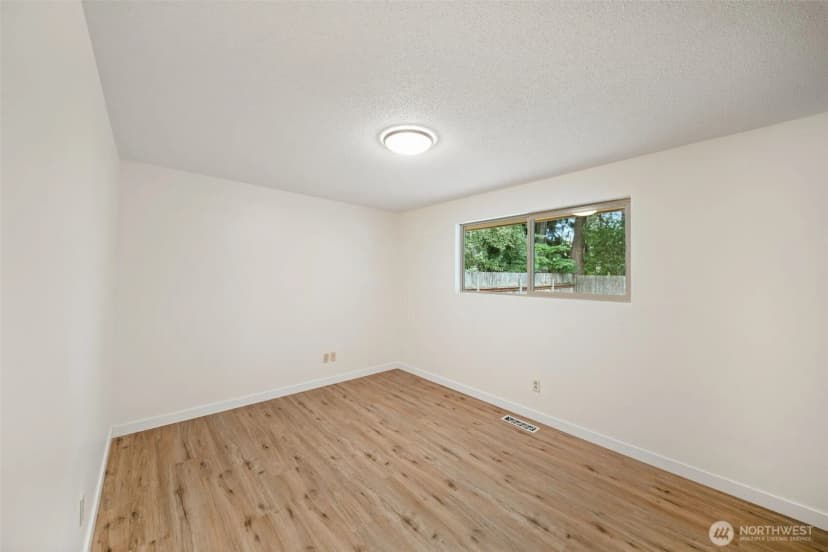 Property photo for 237 Y Street Se, Tumwater photo 14