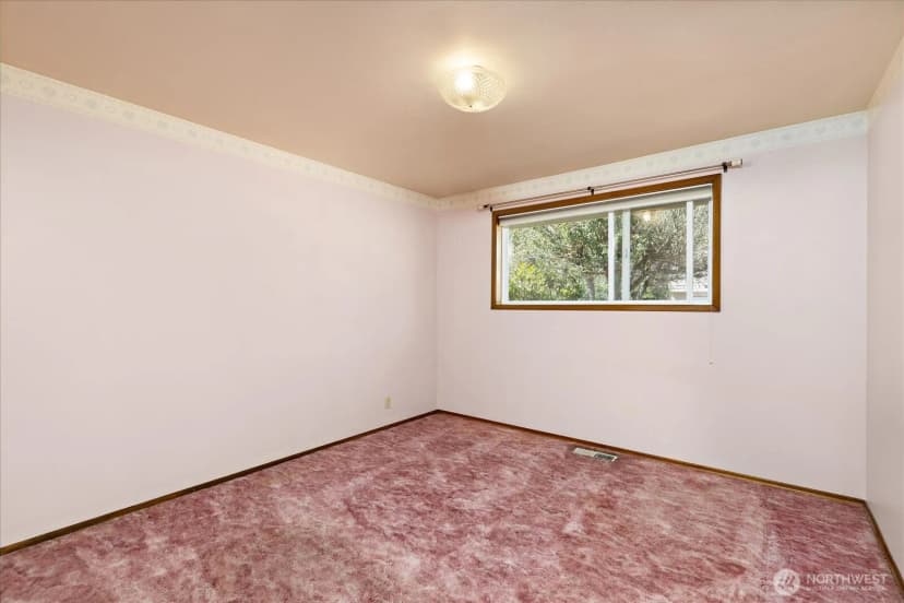 Property photo for 19233 83rd Place W, Edmonds photo 17