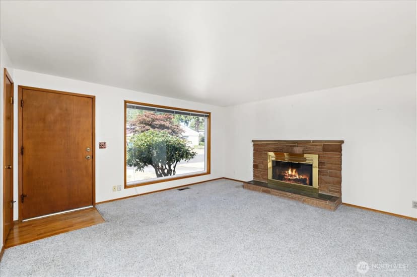Property photo for 19233 83rd Place W, Edmonds photo 4