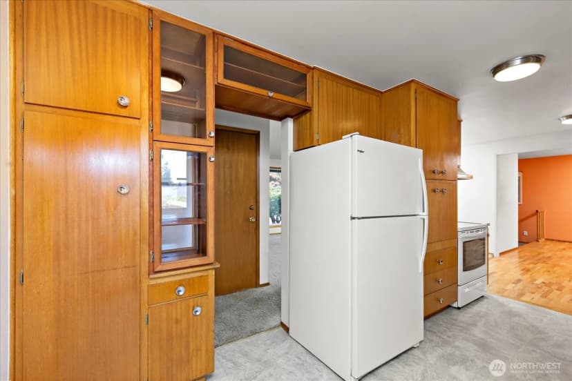Property photo for 19233 83rd Place W, Edmonds photo 11