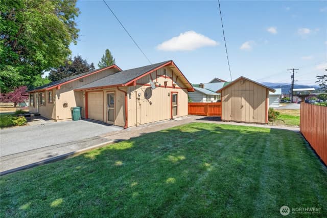 Property photo for 110 Central Avenue, Leavenworth photo 3