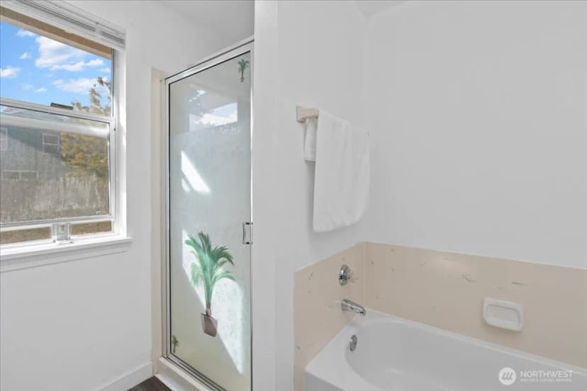 Property photo for 32825 17th Avenue Sw, Federal Way photo 18