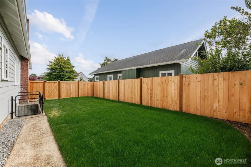 Property photo for 2018 Oakes Avenue, Everett photo 28