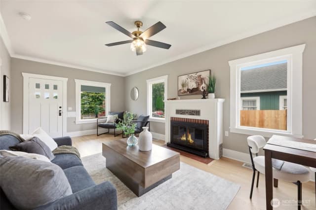 Property photo for 2018 Oakes Avenue, Everett photo 5
