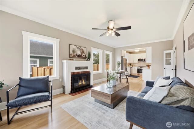 Property photo for 2018 Oakes Avenue, Everett photo 4