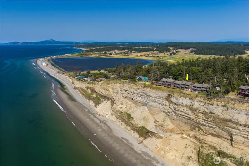 Property photo for 2285 W Beach Road #c, Oak Harbor photo 34