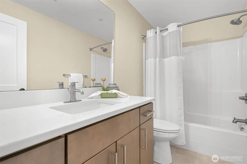 Property photo for 3414 Sussex Drive, Bellingham photo 32