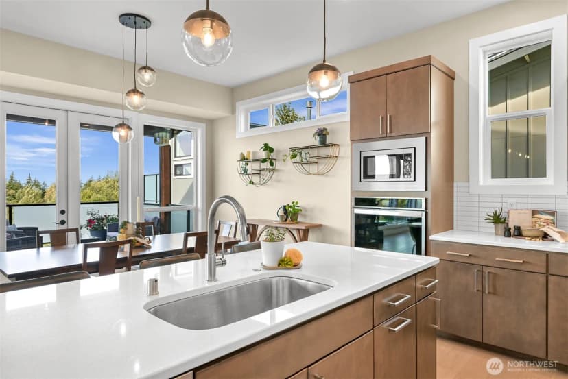 Property photo for 3414 Sussex Drive, Bellingham photo 16