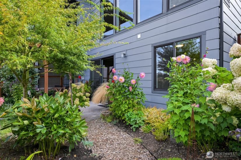 Property photo for 3414 Sussex Drive, Bellingham photo 28