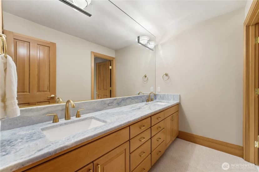 Property photo for 17288 Se 57th Place, Bellevue photo 34