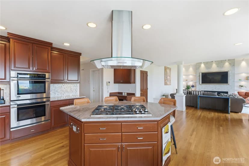 Property photo for 17288 Se 57th Place, Bellevue photo 13