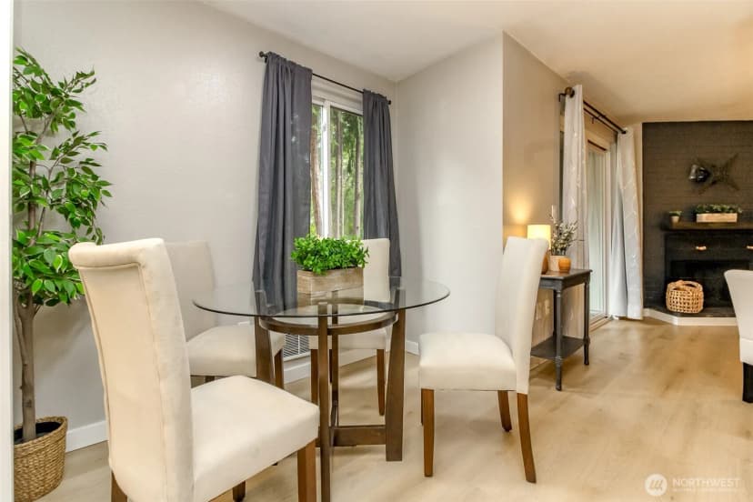 Property photo for 408 S 323rd Street #l5, Federal Way photo 6