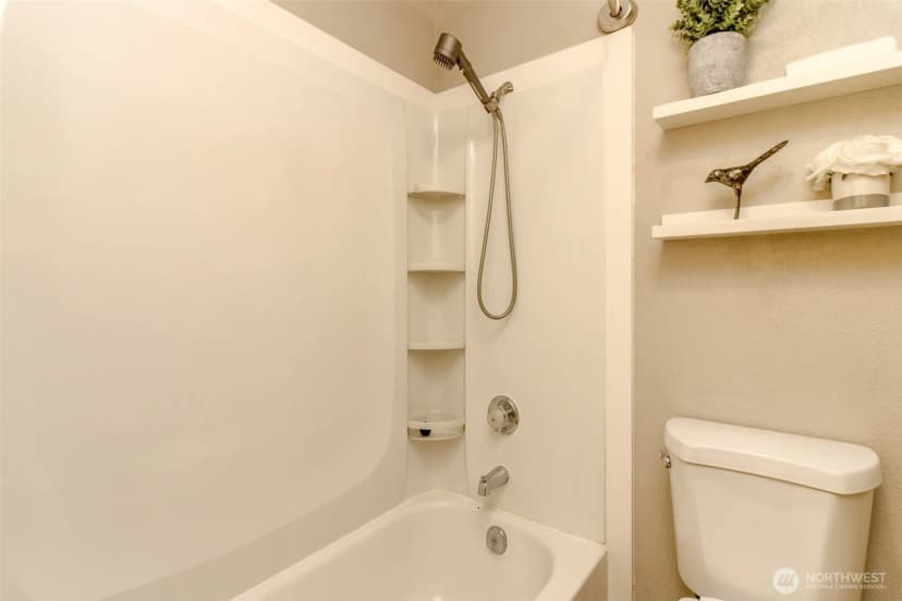 Property photo for 408 S 323rd Street #l5, Federal Way photo 15