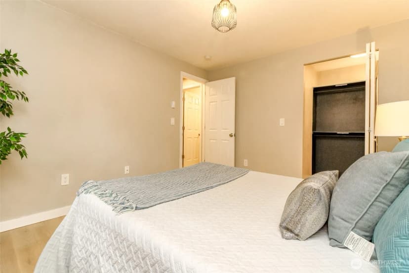 Property photo for 408 S 323rd Street #l5, Federal Way photo 19