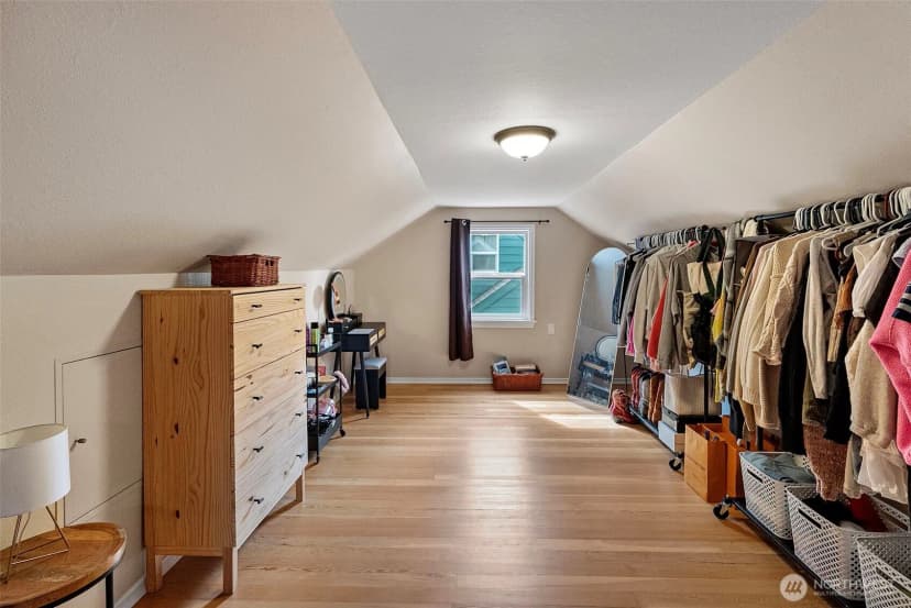 Property photo for 224 Bremerton Boulevard W, Bremerton photo 15