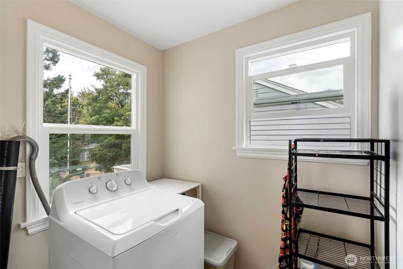 Property photo for 224 Bremerton Boulevard W, Bremerton photo 18