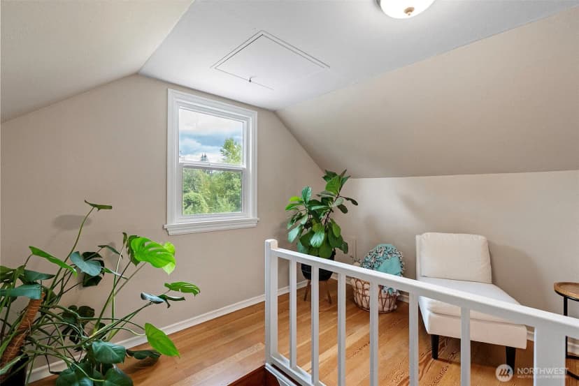 Property photo for 224 Bremerton Boulevard W, Bremerton photo 13