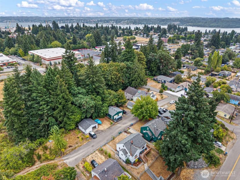 Property photo for 224 Bremerton Boulevard W, Bremerton photo 26