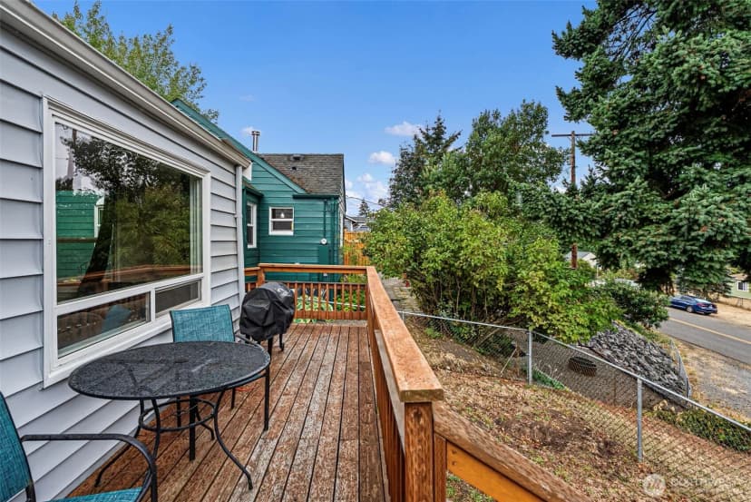 Property photo for 224 Bremerton Boulevard W, Bremerton photo 24
