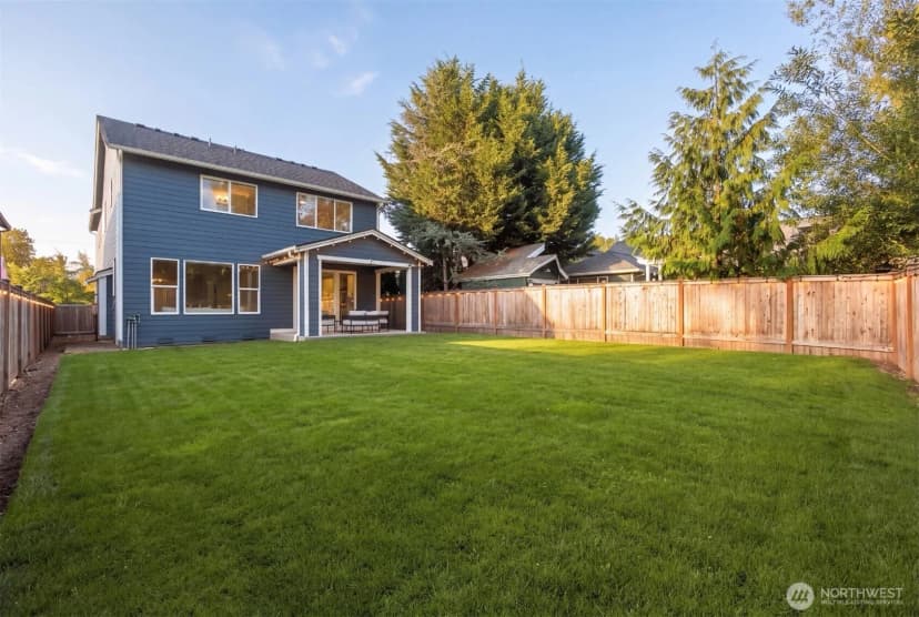 Property photo for 14325 5th Avenue W, Lynnwood photo 4