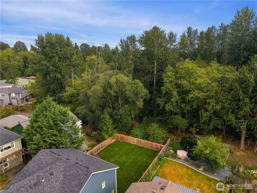 Property photo for 14325 5th Avenue W, Lynnwood photo 38