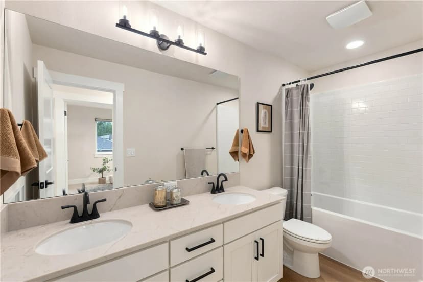 Property photo for 14325 5th Avenue W, Lynnwood photo 34