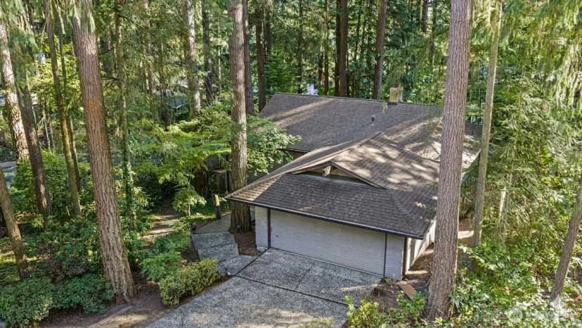 Property photo for 12929 Ne 25th Place, Bellevue