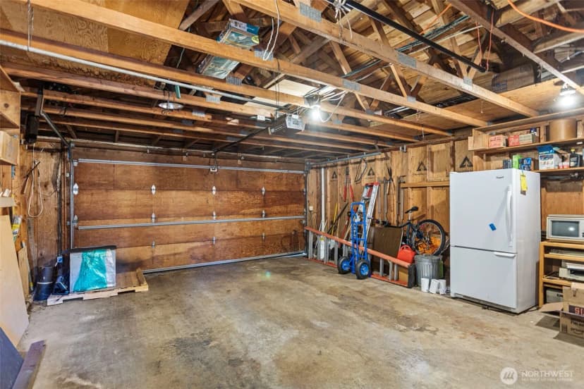 Property photo for 12929 Ne 25th Place, Bellevue photo 38