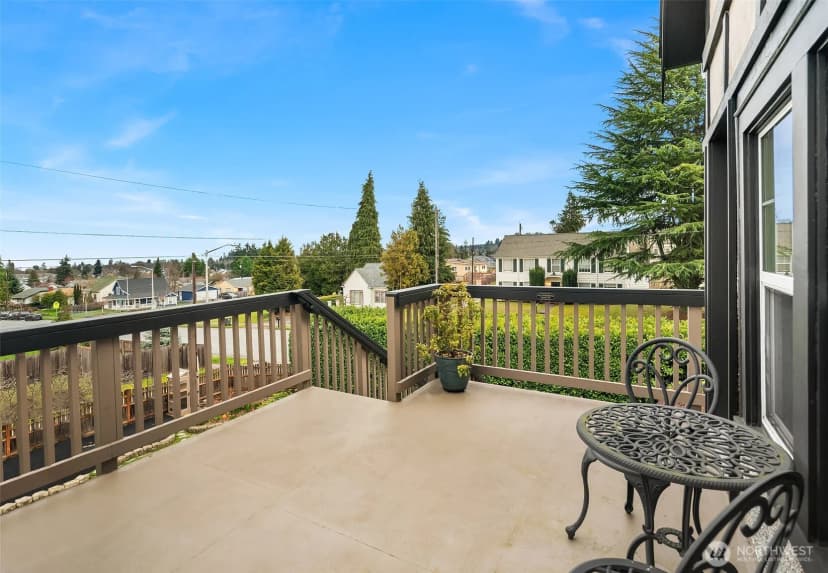 Property photo for 131 E 12th Street, Port Angeles photo 31