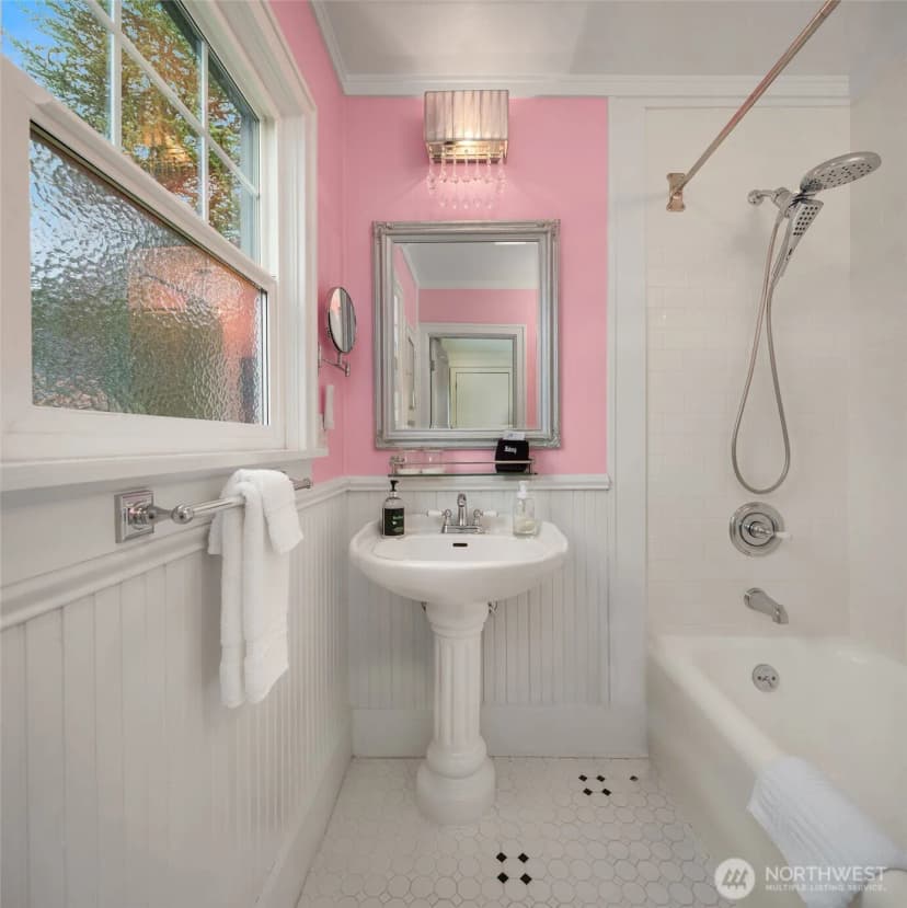 Property photo for 131 E 12th Street, Port Angeles photo 19