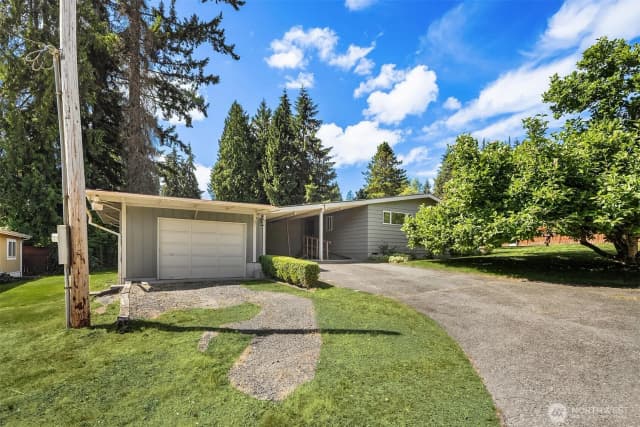 Property photo for 16727 1st Avenue Se, Bothell photo 5