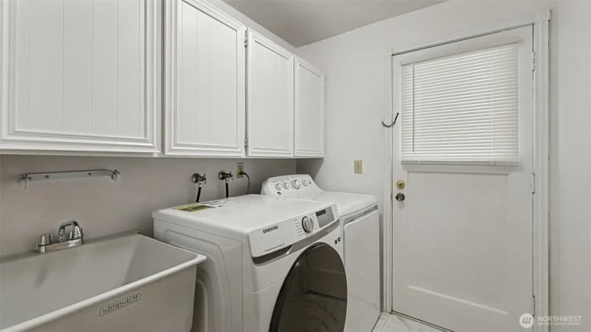 Property photo for 14121 Se Fairwood Boulevard, Renton photo 18