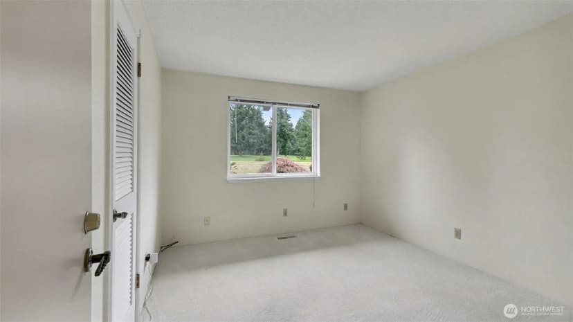 Property photo for 14121 Se Fairwood Boulevard, Renton photo 15