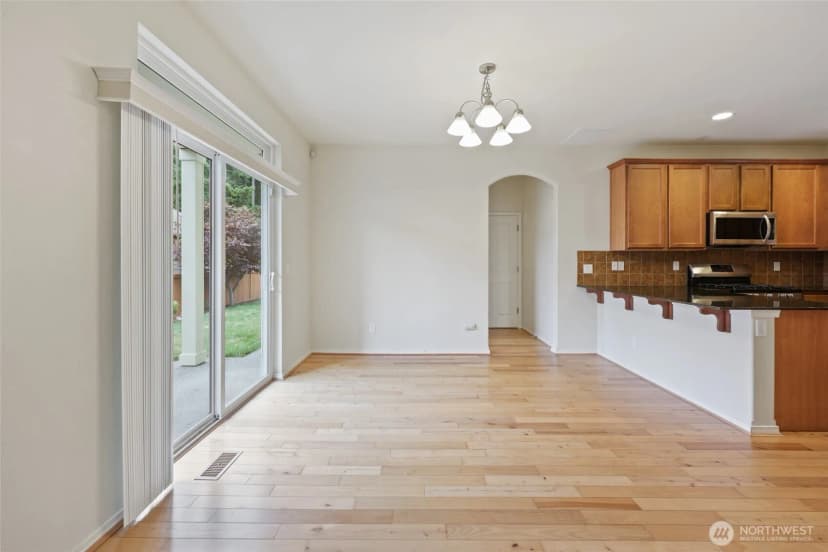 Property photo for 9212 Campus Glen Drive Ne, Lacey photo 5