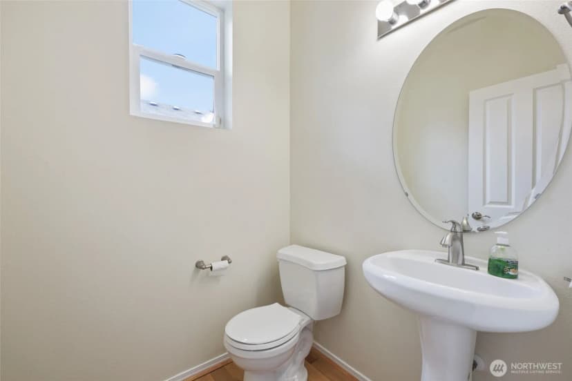 Property photo for 9212 Campus Glen Drive Ne, Lacey photo 13