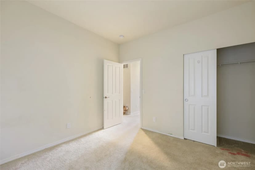 Property photo for 9212 Campus Glen Drive Ne, Lacey photo 17